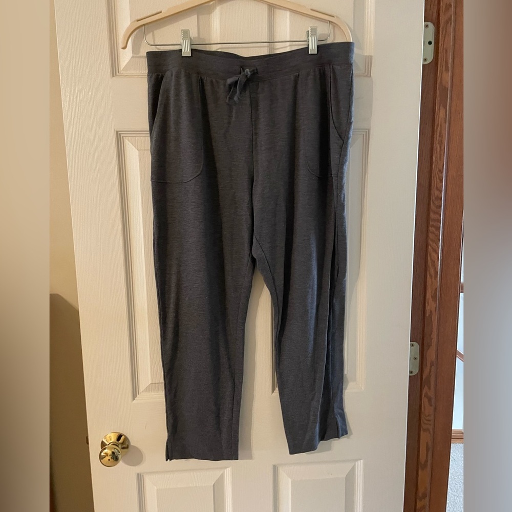 Soma Weekend Grey Pocket Lounge Pants 🌿